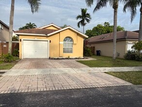 Building Photo - 14750 SW 156th Ave