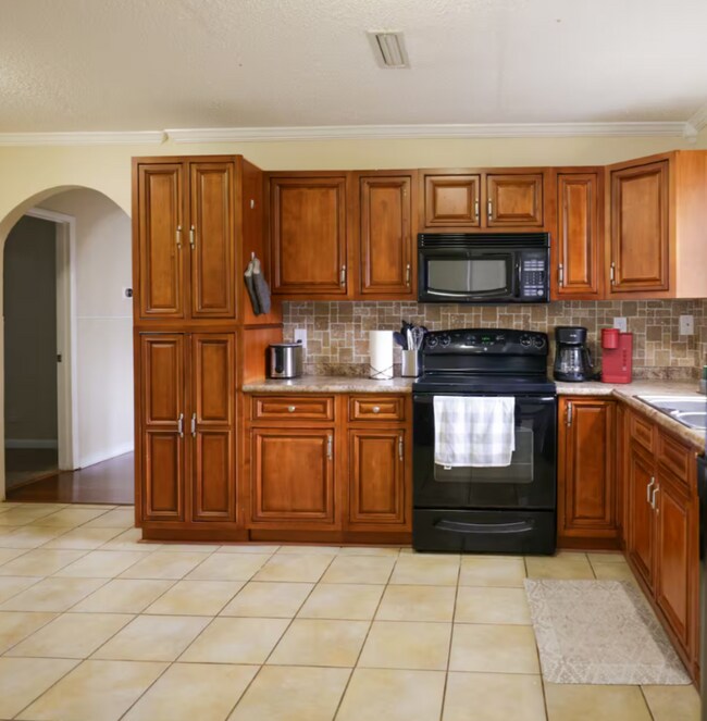 Foto del edificio - 608 Snell Bridge Rd