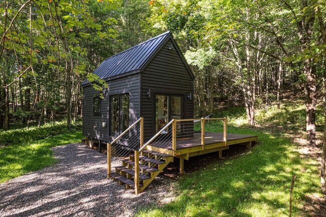 Foto del edificio - 535 Scutt Mountain Rd