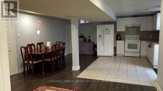 Building Photo - 24 Tangleridge Blvd