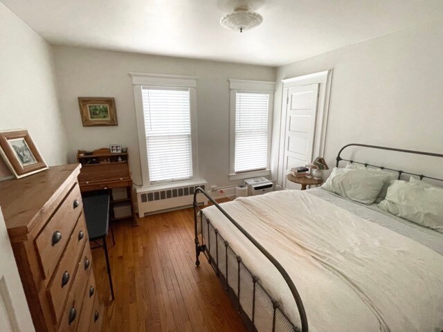 Bedroom 1 - 11 Church St