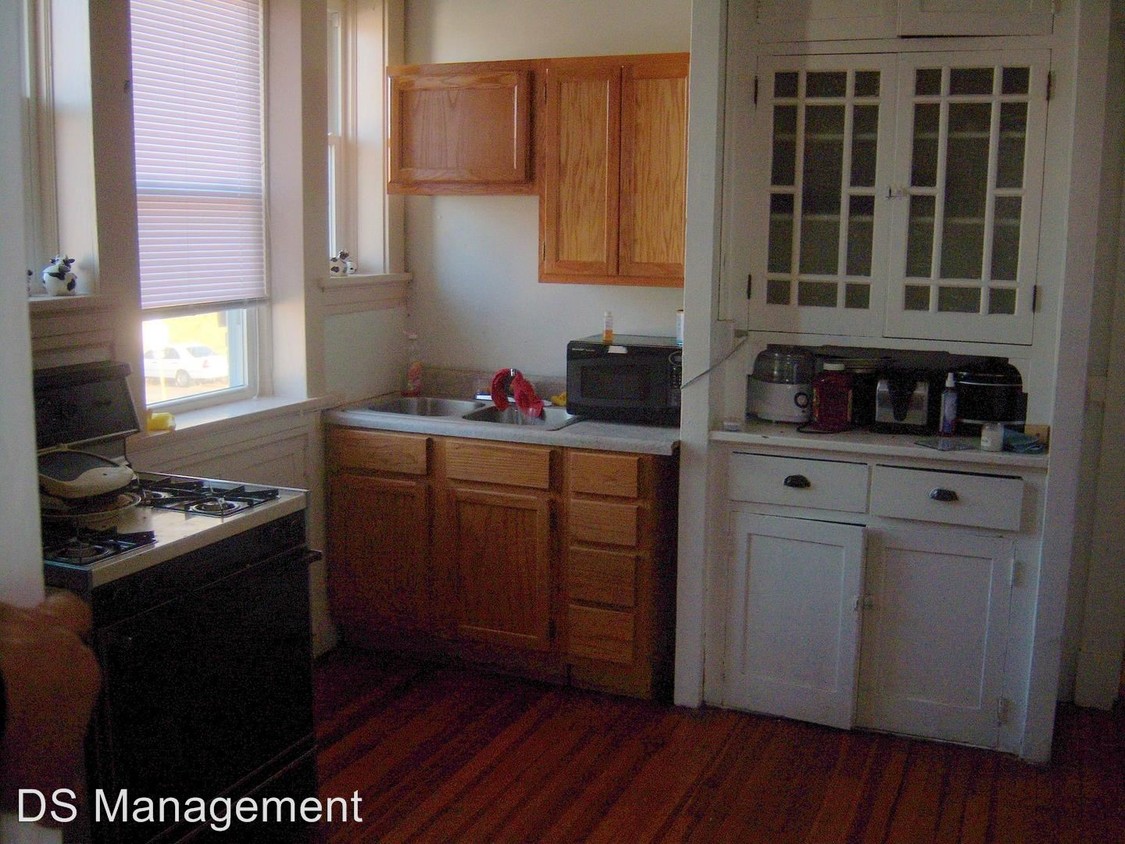 Building Photo - 2 br, 1 bath Apartment - 4301 38th Street