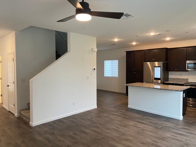 Foto del edificio - Cozy 3bdrm, 3 bath home in Rancho Cordova