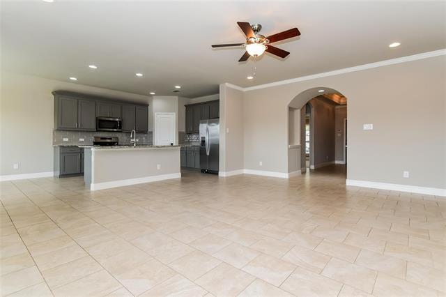 Building Photo - 309 Peachtree Ln