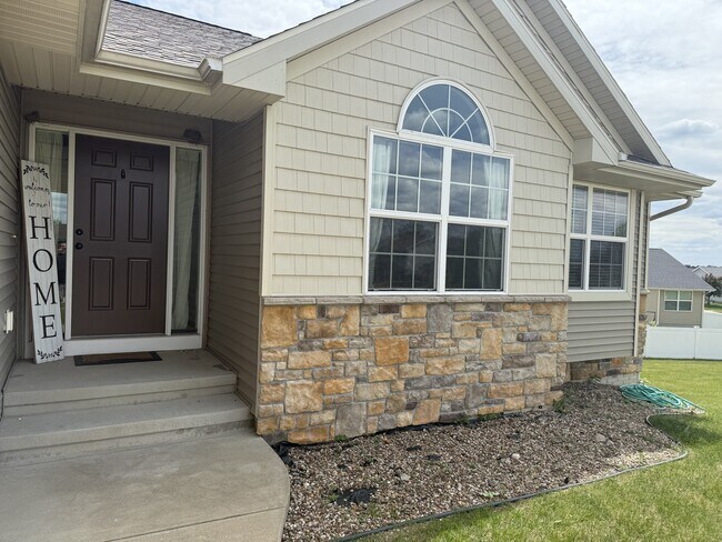Foto del edificio - 487 Battle Creek Dr