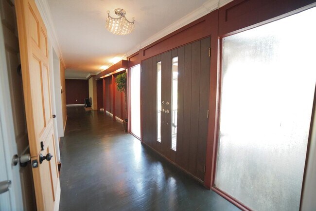 Foto del edificio - 1105 Solana Ave