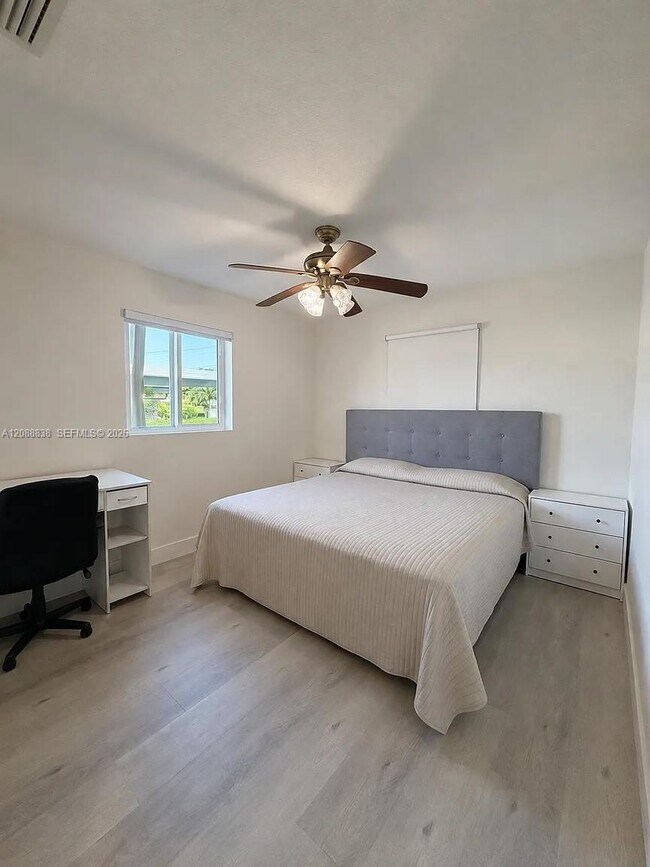 Foto del edificio - 8260 SW 27th Ter