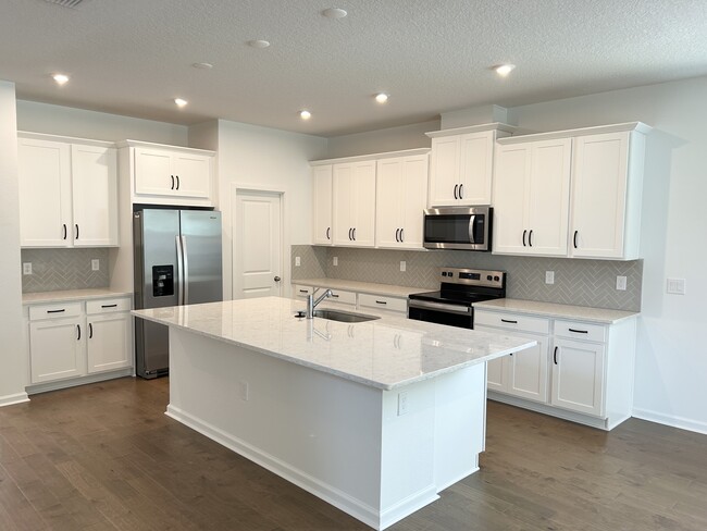 Building Photo - 2598 Chickasaw Plum Loop