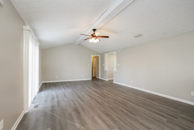 Building Photo - 128 Creek View Ct