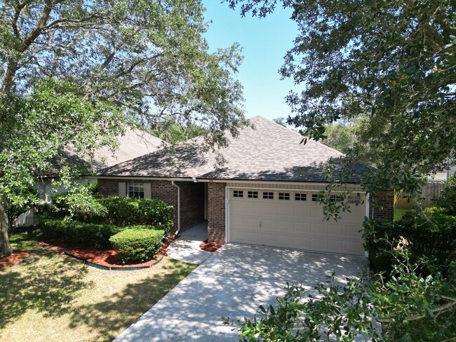 Building Photo - Oakleaf - Four Bedroom