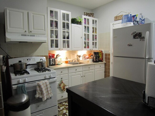 Foto del edificio - 158 Hopkins Ave