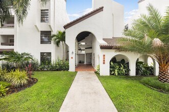 Building Photo - 9140 SW 123rd Ct