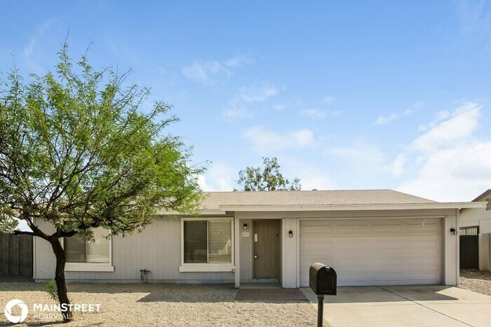 Primary Photo - 2631 E Charleston Ave, Phoenix, AZ 85032