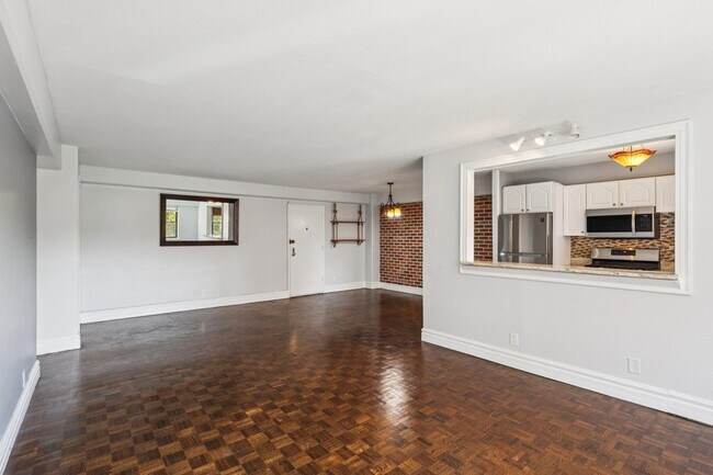 Foto del edificio - 8800 88th St