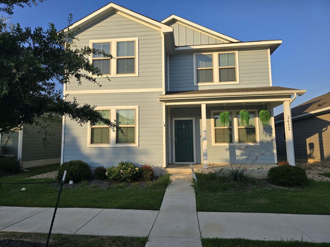 Primary Photo - 2412 Pecan Island Dr