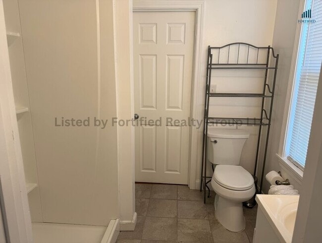 Photo - 120 Walnut St Apartment