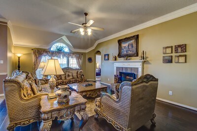 Foto del edificio - 16434 Red Crest Dr