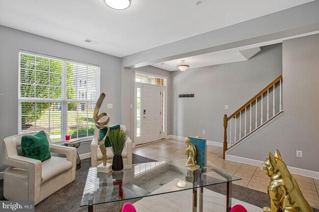 Building Photo - 505 Jurgensen Pl
