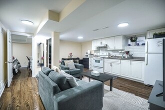 Building Photo - 14 Moray Pl