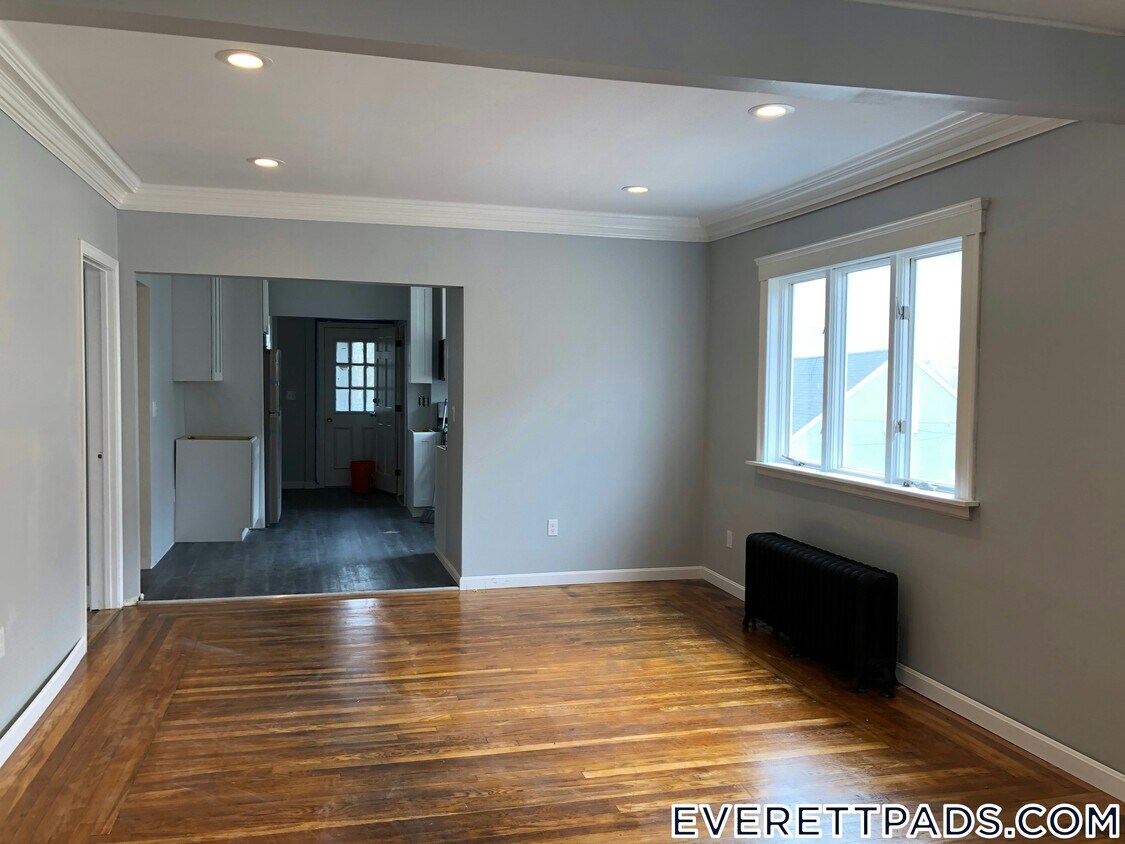 Foto principal - 45 Waverly St