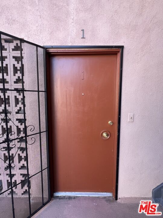 Foto del edificio - 919 N Harper Ave