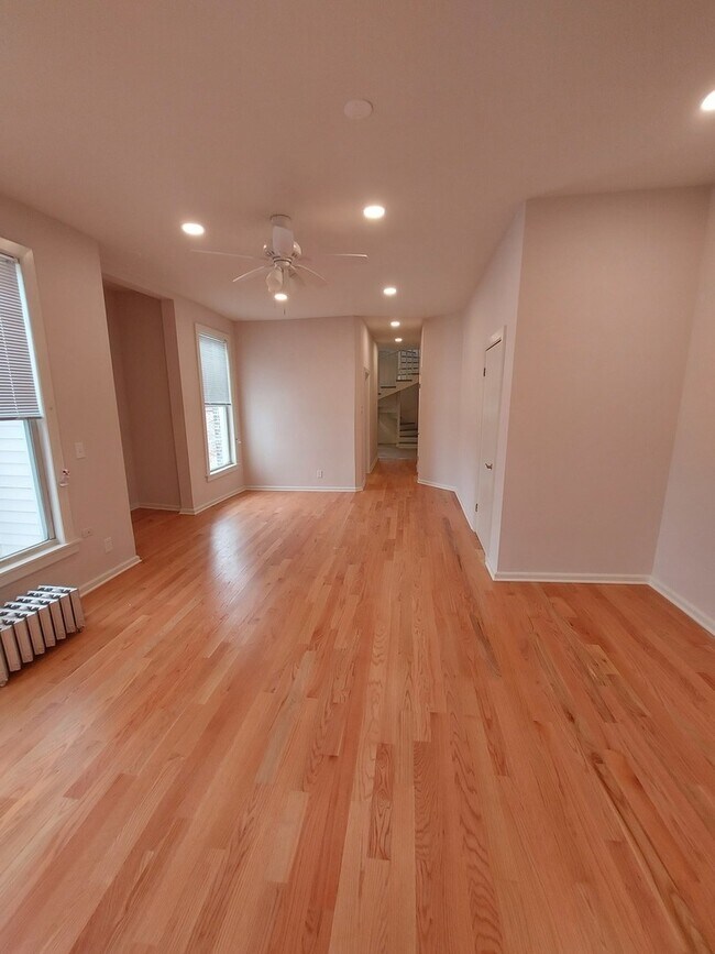 Foto del edificio - 3255 N Broadway