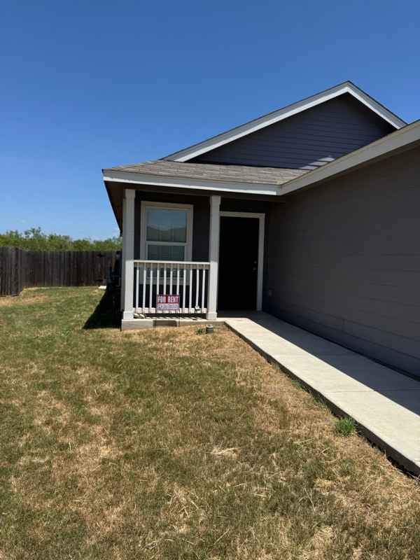 Building Photo - 607 Vermilion