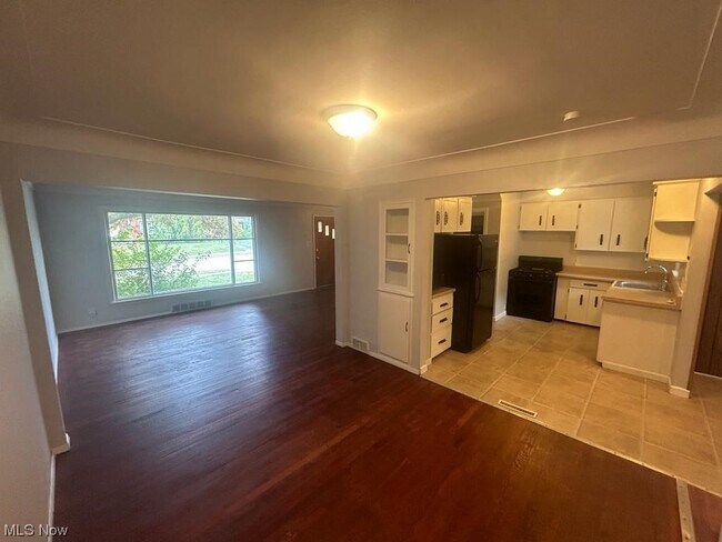 Foto del edificio - 4018 Ellison Rd