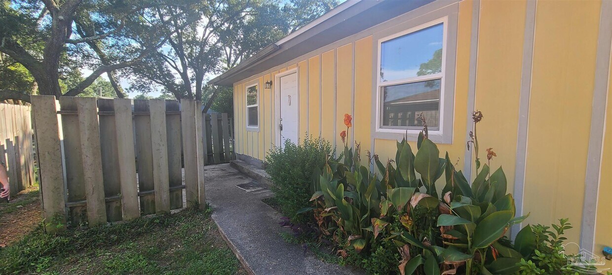 Foto principal - 1365 Toni St