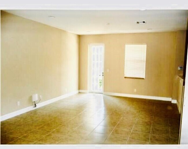 Building Photo - 119 Ennis Ln