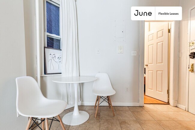 Building Photo - 304 East 83rd Street