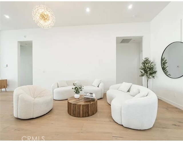 Foto del edificio - 12136 Clarkson Rd