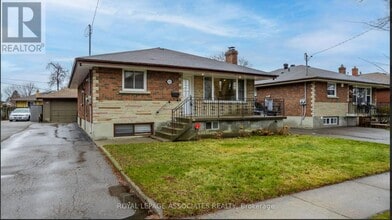 Building Photo - 203 Cromwell Ave