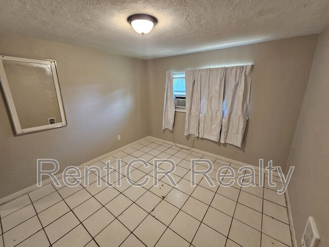 Foto del edificio - 1737 Overbrook Ave