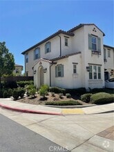 Building Photo - 151 Redstone Dr