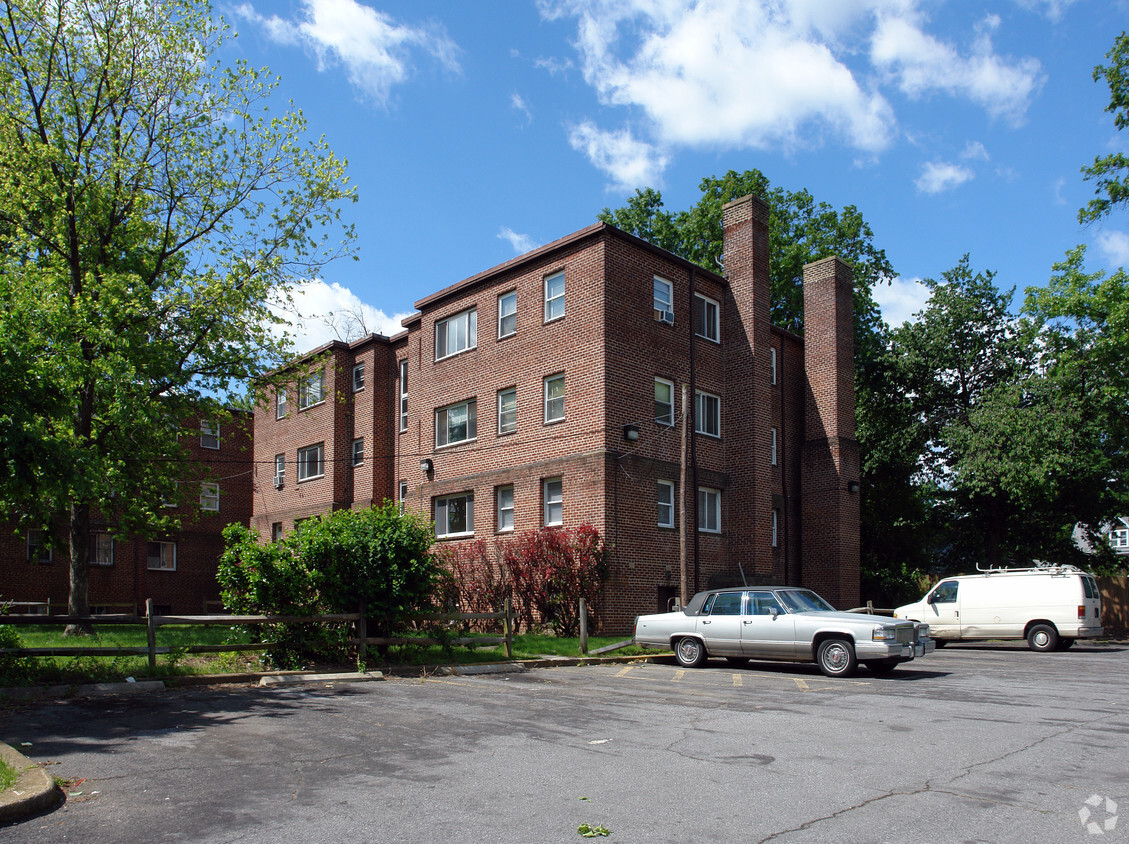 Primary Photo - Bunker Hill Flats