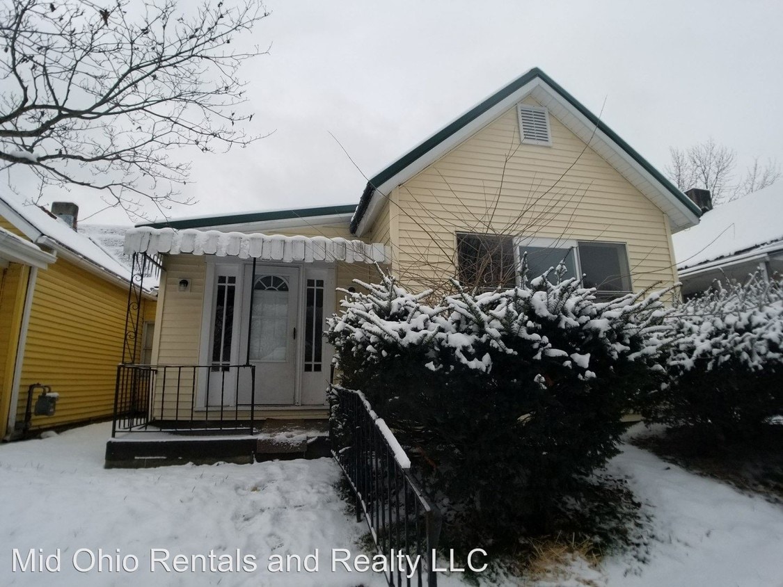 Primary Photo - 284 Elm St