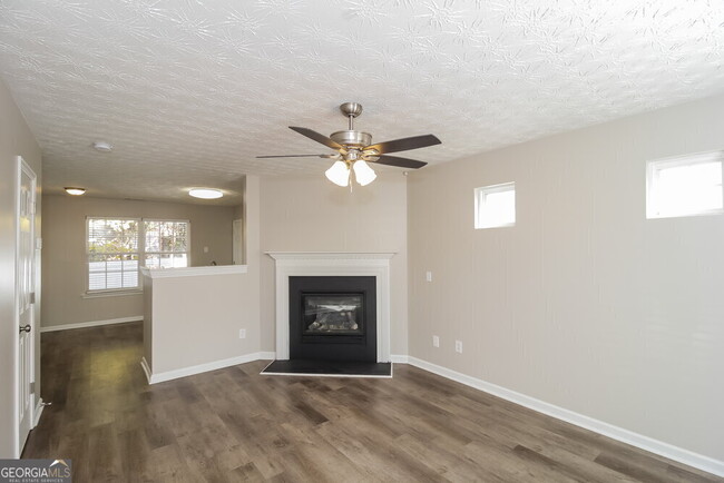 Building Photo - 134 Silver Fox Trail