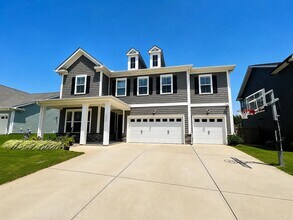 Building Photo - 711 Torridon Ln
