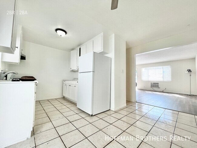 Foto del edificio - 4353 Toland Way