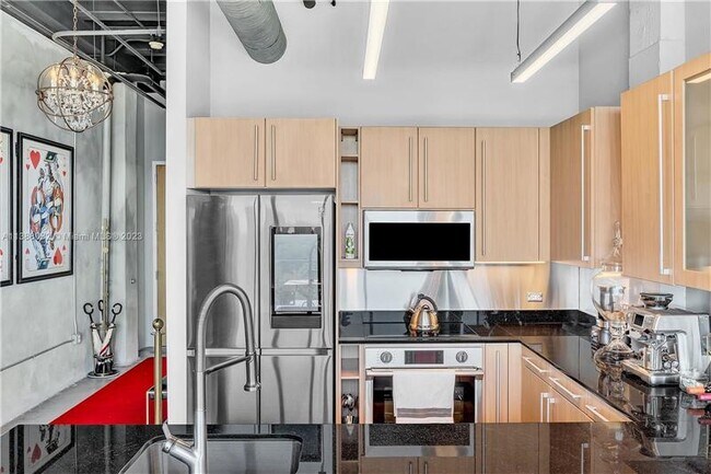 Building Photo - 8101 Biscayne Blvd