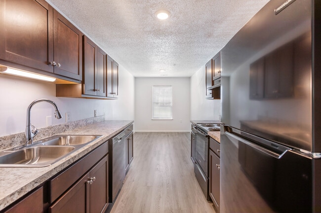 Building Photo - Rio Hill Apartments