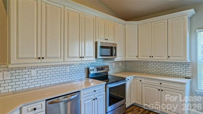 Foto del edificio - 108 Bunker Hill Ln