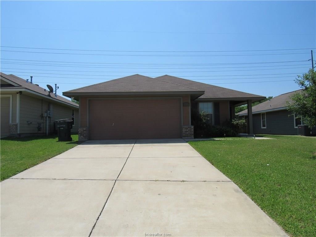 Primary Photo - 1266 Cottage Grove Cir