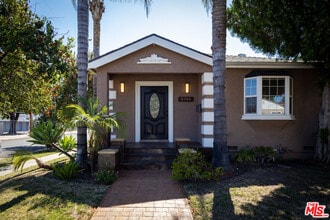 Building Photo - 5766 Newcastle Ave