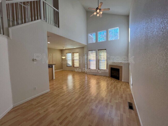 Building Photo - 5271 Canyon View Dr
