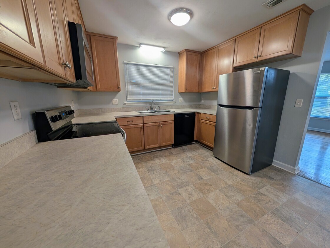 Photo - 2114 High Rd (Tallahassee, FL)