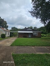 Building Photo - 1854 Blair Hunt Dr