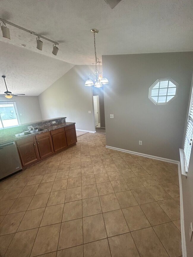 Foto del edificio - 6032 Quinn Rd