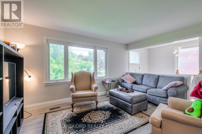 Building Photo - 203 Calvington Dr